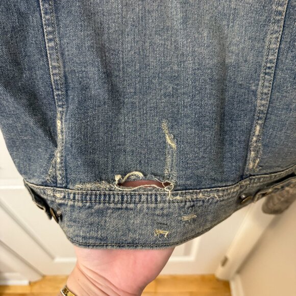 Free People Distressed Jean Jacket Women's Small - Picture 10 of 16